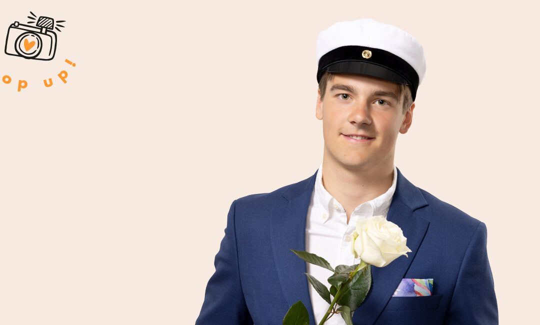 Ylioppilas tai valmistuva: varaa ilmainen Pop up -kuvausaikasi nyt!